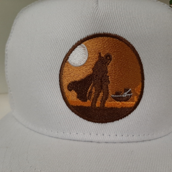 Mandalorian Mesh Snapback Flat Brim Cap Hat - Picture 3 of 4